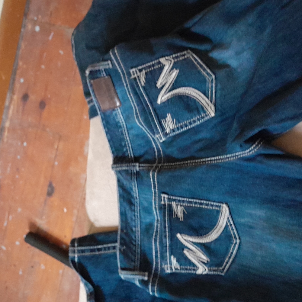 Maurices jeans